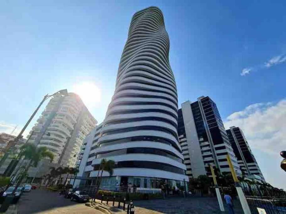 Апартаменты Bellini Luxury - Puerto Santa Ana Гуаякиль Экстерьер фото