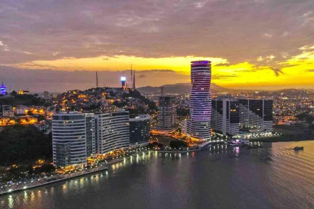 Апартаменты Bellini Luxury - Puerto Santa Ana Гуаякиль Экстерьер фото